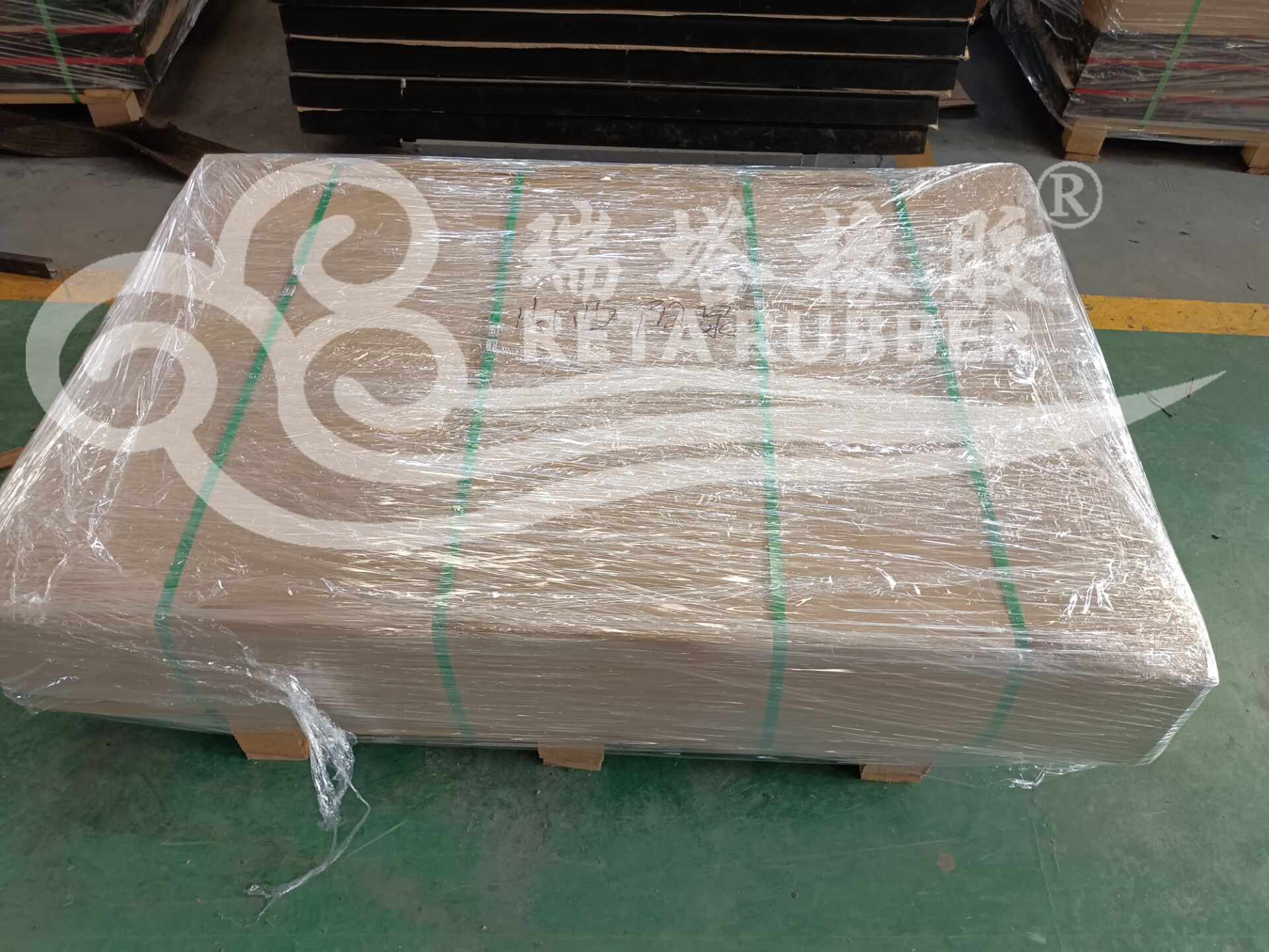 發往山西客戶耐磨緩沖條發貨